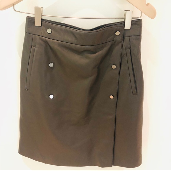 $94🔥L.K.Bennett olive green leather skirt size4US - Picture 3 of 6